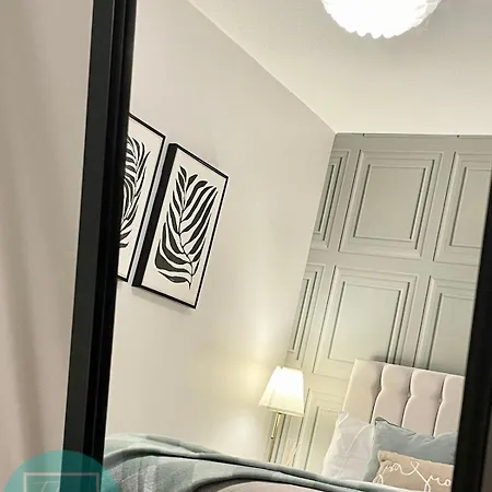 Chic 2Br Swinton Gem For Families & Couples Trafford Centre Nearby Apartment Manchester Exterior photo