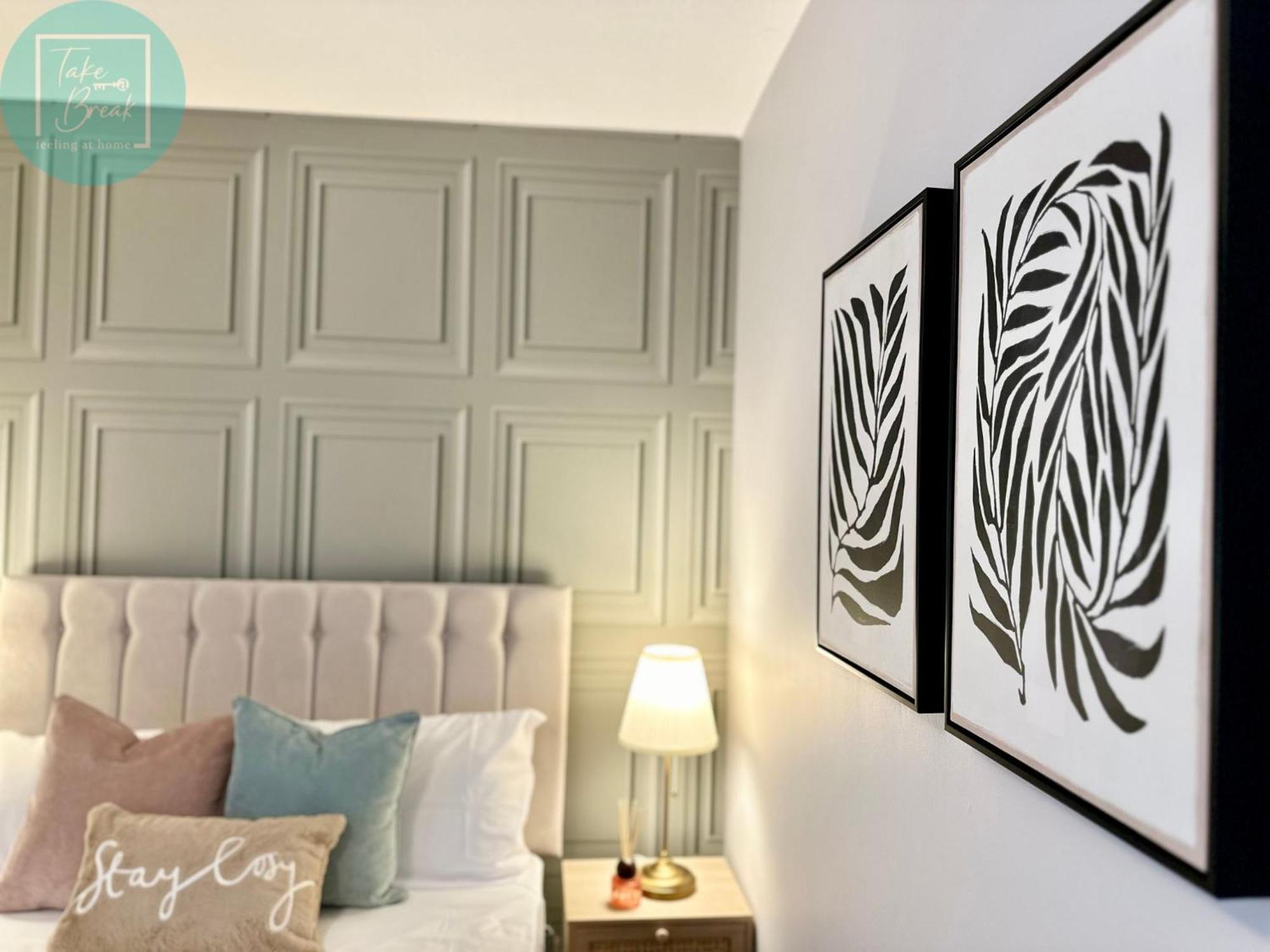 Chic 2br Swinton Gem For Families & Couples Trafford Centre Nearby Апартаменты